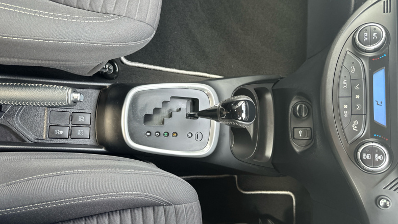 Toyota Yaris 1.5 Hybrid Icon Tech 5dr CVT Hybrid Hatchback